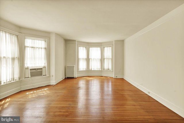 1049 PENN ST, Reading, PA 19601