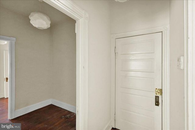 1049 PENN ST, Reading, PA 19601