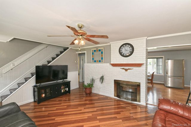 261 Elm Drive S, Levittown, NY 11756