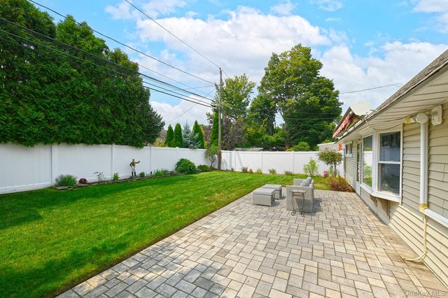 261 Elm Drive S, Levittown, NY 11756