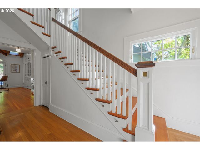 2645 EMERALD St, Eugene, OR 97403