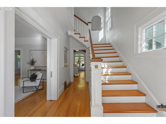 2645 EMERALD St, Eugene, OR 97403