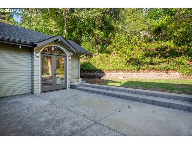 2645 EMERALD St, Eugene, OR 97403
