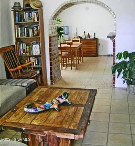 393 E San Miguel Street 1-4, La Mesa, NM 88044