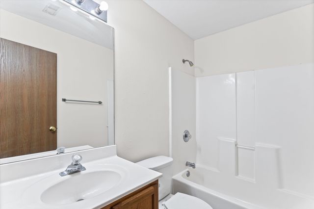 3708 PANTHER DR, Columbia, MO 65202