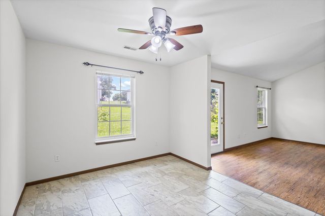 3708 PANTHER DR, Columbia, MO 65202