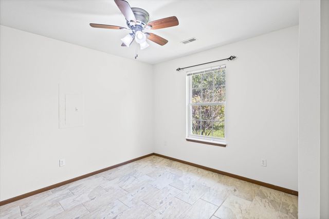 3708 PANTHER DR, Columbia, MO 65202