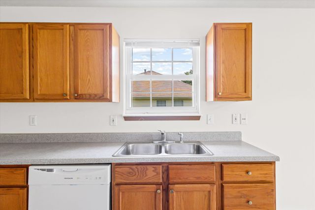 3708 PANTHER DR, Columbia, MO 65202