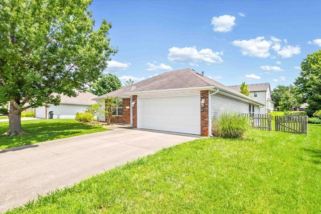 3708 PANTHER DR, Columbia, MO 65202