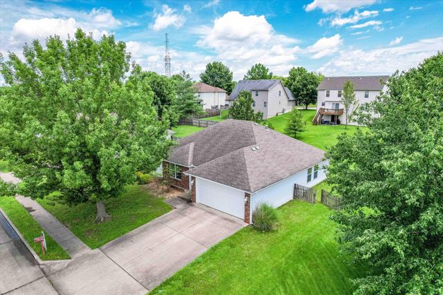 3708 PANTHER DR, Columbia, MO 65202