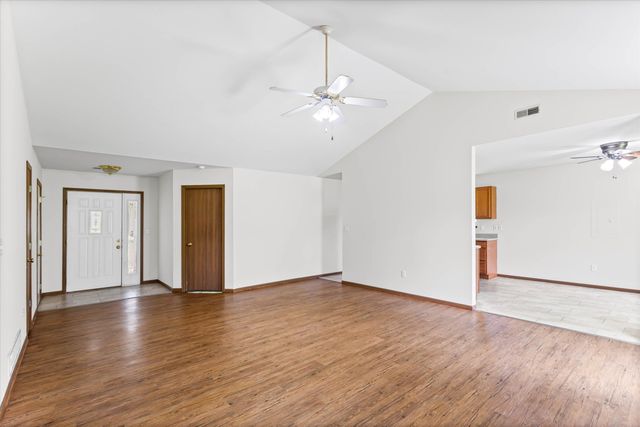 3708 PANTHER DR, Columbia, MO 65202