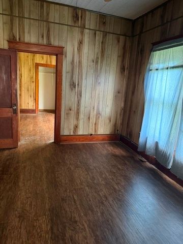 1507 & 1511 E Garnett Street, Gainesville, TX 76240