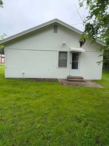 1507 & 1511 E Garnett Street, Gainesville, TX 76240