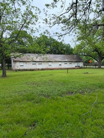 1507 & 1511 E Garnett Street, Gainesville, TX 76240