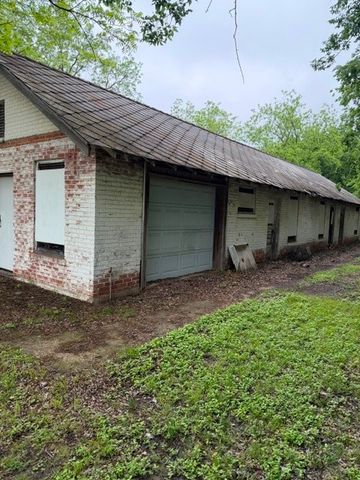 1507 & 1511 E Garnett Street, Gainesville, TX 76240