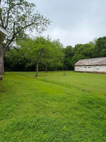 1507 & 1511 E Garnett Street, Gainesville, TX 76240
