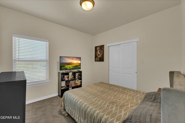 7822 Estrella Street, Vinton, TX 79821
