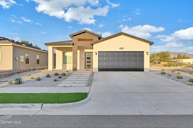 7822 Estrella Street, Vinton, TX 79821