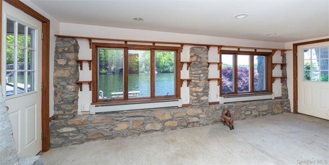 1564 Route 292, Holmes, NY 12531