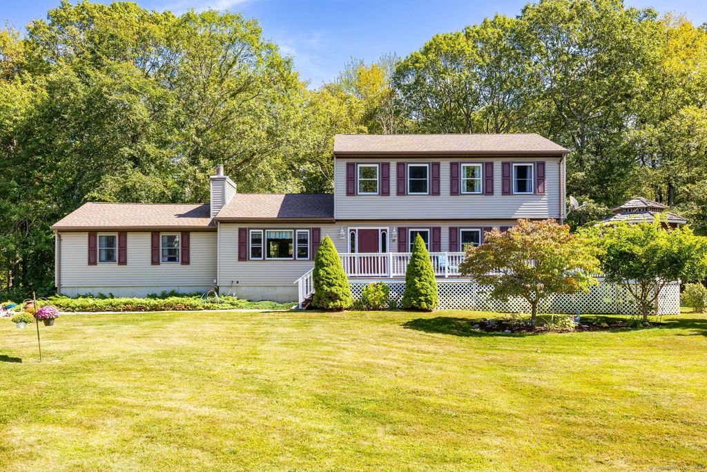 39 Putting Green Lane, Prospect, CT 06712