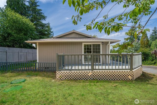 409 Isaac Pincus Street, Steilacoom, WA 98388