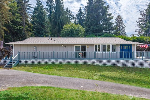 409 Isaac Pincus Street, Steilacoom, WA 98388