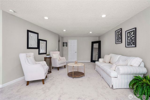 409 Isaac Pincus Street, Steilacoom, WA 98388