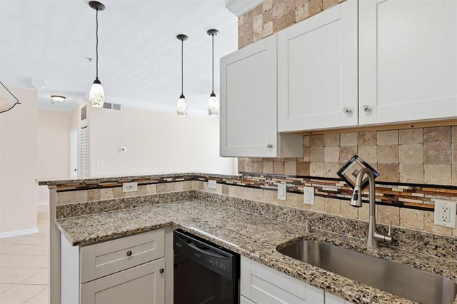 4802 51ST STREET W 1010, Bradenton, FL 34210