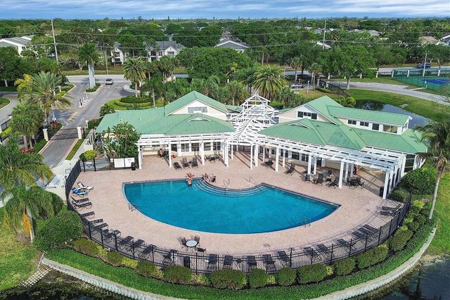 4802 51ST STREET W 1010, Bradenton, FL 34210