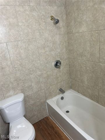1275 Donald Avenue, Lakewood, OH 44107