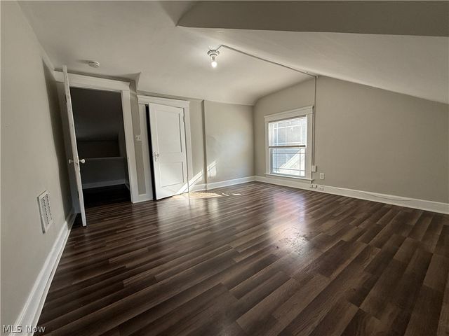 1275 Donald Avenue, Lakewood, OH 44107