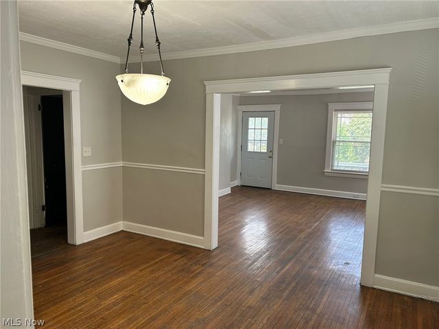 1275 Donald Avenue, Lakewood, OH 44107