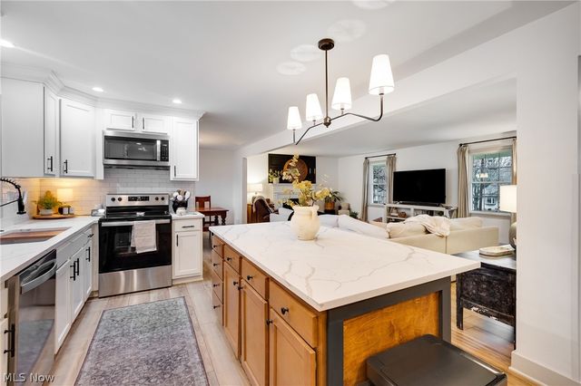 3081 Heatherbrae Drive, Poland, OH 44514