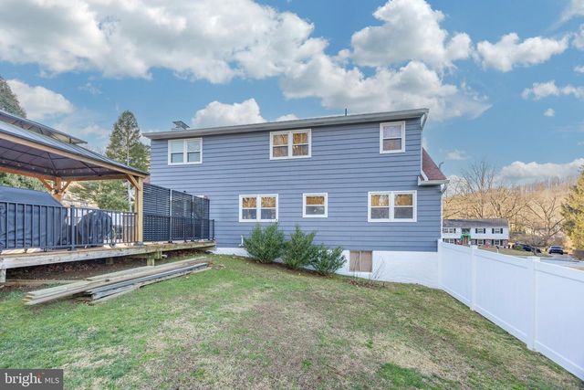 13 MARSHALL CIR, Downingtown, PA 19335