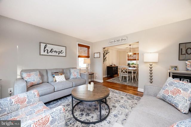 13 MARSHALL CIR, Downingtown, PA 19335