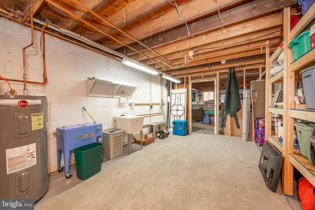 13 MARSHALL CIR, Downingtown, PA 19335