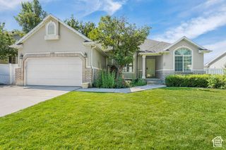 450 E WATERFORD WAY, Midvale, UT 84047
