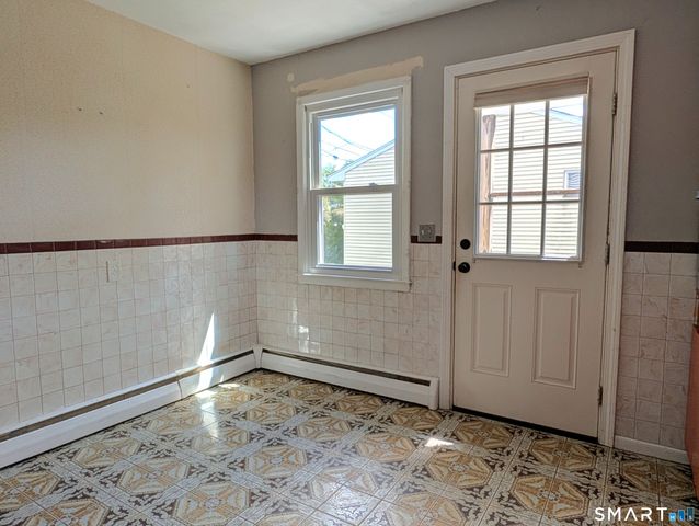 48 Amherst Street, Hartford, CT 06114