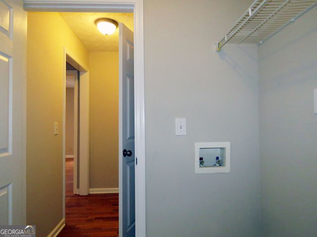 102 Chestnut Hill Drive, Canton, GA 30114