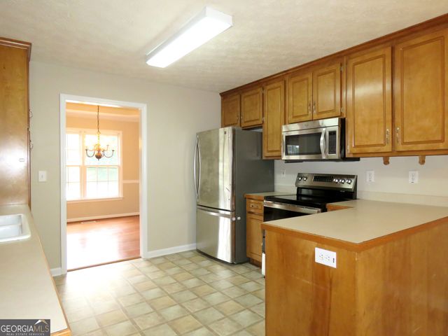 102 Chestnut Hill Drive, Canton, GA 30114
