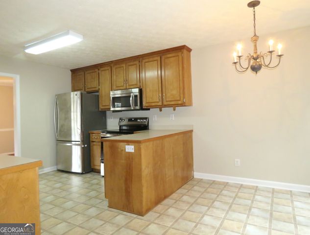 102 Chestnut Hill Drive, Canton, GA 30114