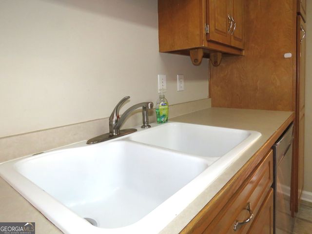 102 Chestnut Hill Drive, Canton, GA 30114