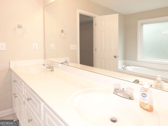 102 Chestnut Hill Drive, Canton, GA 30114