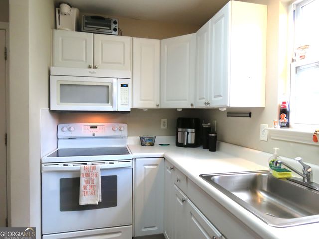102 Chestnut Hill Drive, Canton, GA 30114