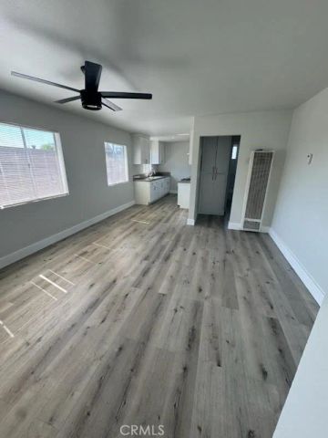 600 N Rose Avenue B, Compton, CA 90221