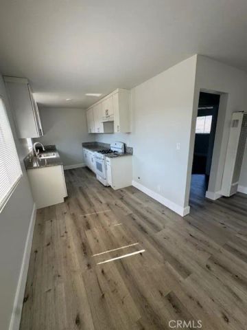 600 N Rose Avenue B, Compton, CA 90221