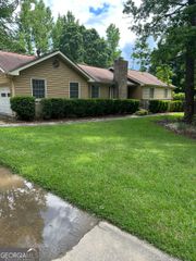 8440 Winston Way, Jonesboro, GA 30236