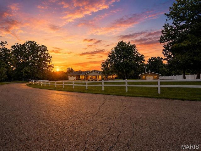 5954 Hulsey Road, Park Hills, MO 63601