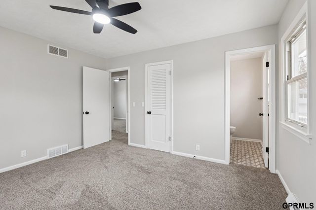 5330 S 105Th Street, Omaha, NE 68127