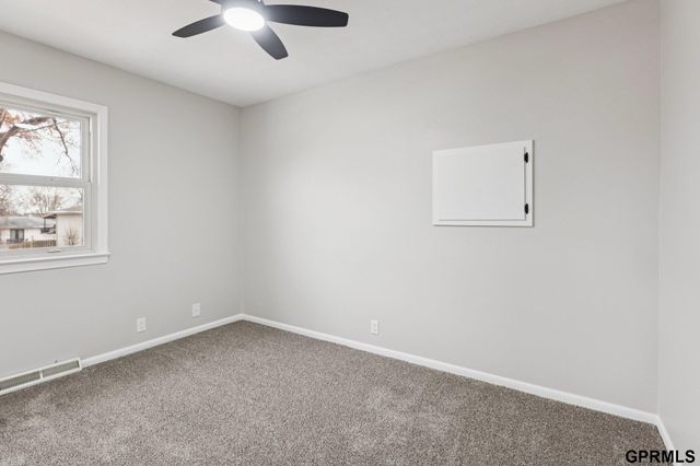 5330 S 105Th Street, Omaha, NE 68127